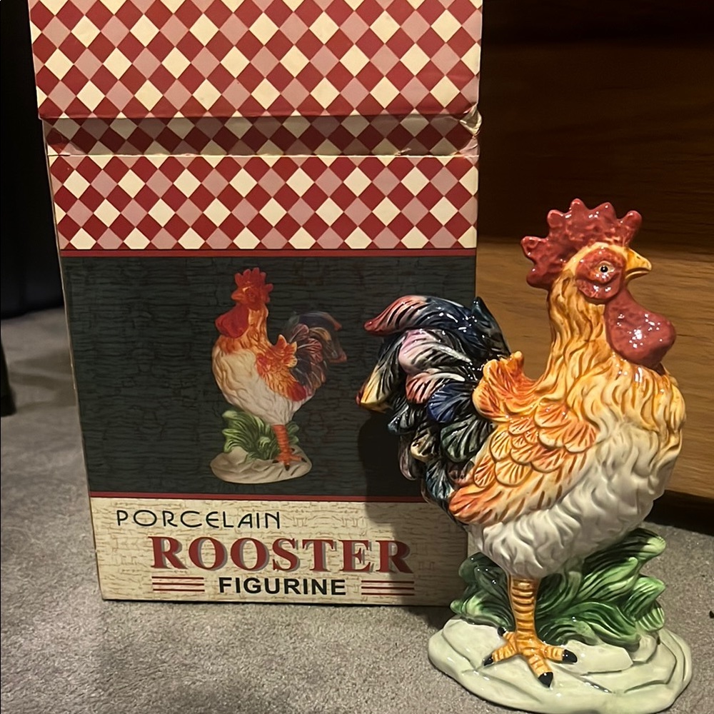 NIB Porcelain Rooster Figurine by Cracker Barrel